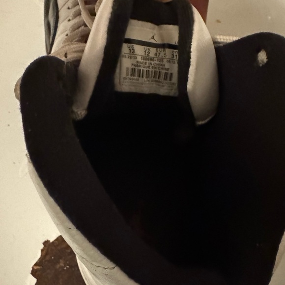 Air Jordan 12 “Taxi” size 13 mens - Picture 3 of 9